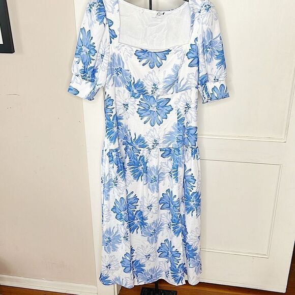Petal & Pup MAGDA MIDI DRESS BLUE FLORAL Size Small Nwot - Picture 2 of 8